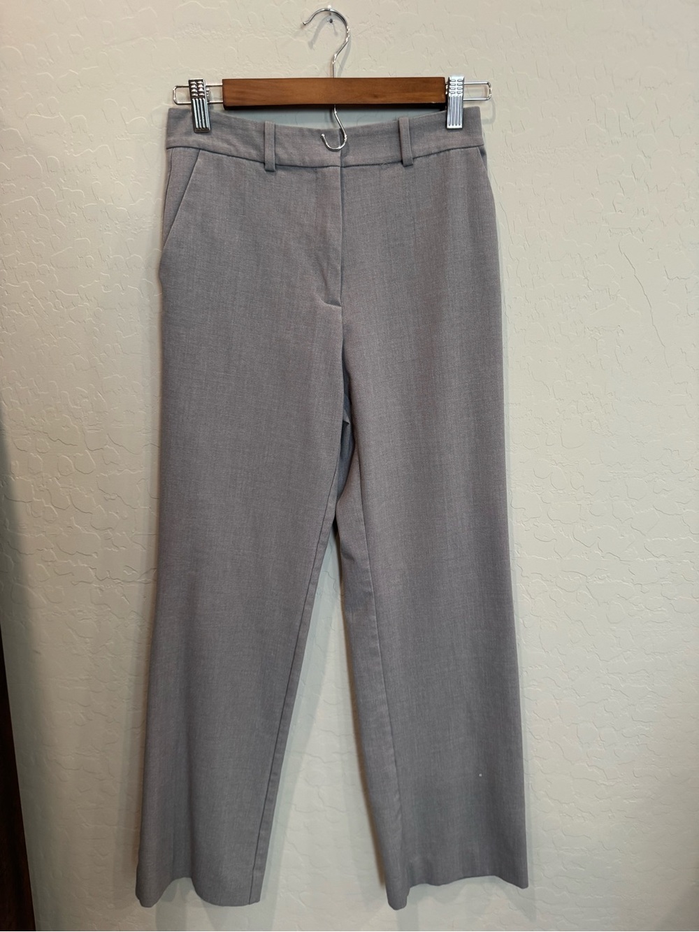 Classic Women's Gray Dress Pants - Neutral Workwear